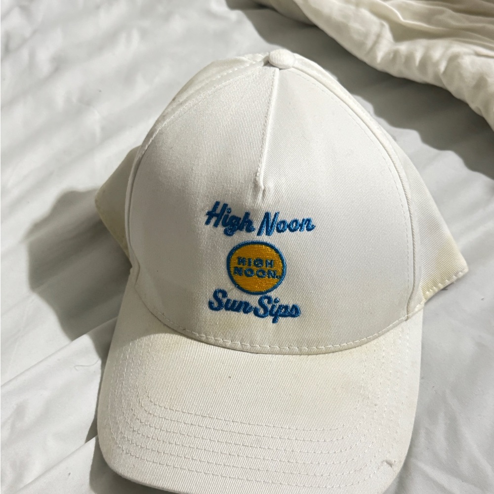 High Noon SunSips White Cap